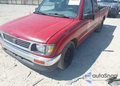 1996 Toyota Tacoma Xtracab z USA, uszkodzony, nr VIN 4TAVL52N4TZ090218